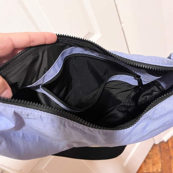 Baggu Medium Nylon Crescent Bag - Cornflower - Picture 4 of 5